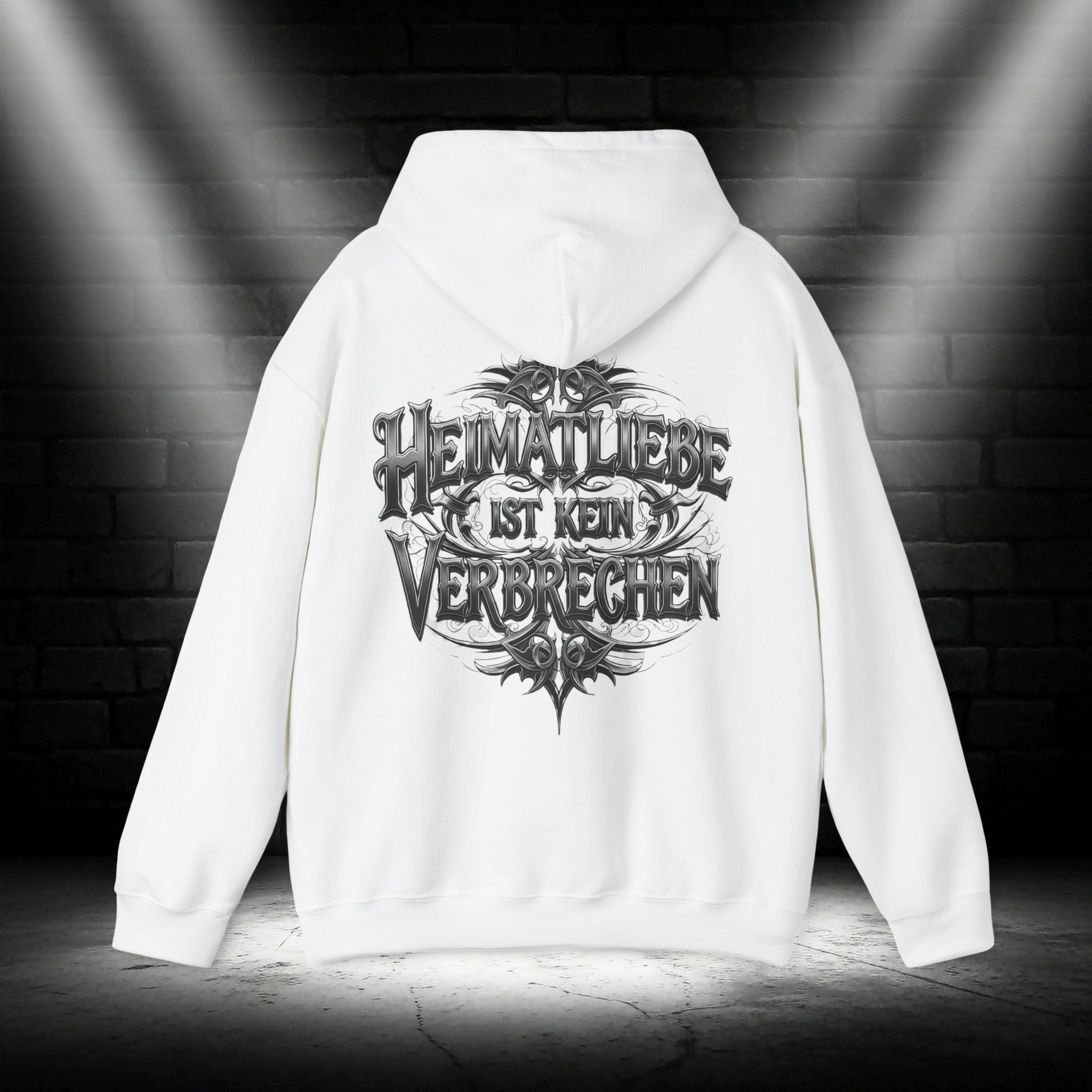 NATIONALSTOLZ Streetwear Unisex Hoodie — 'Heimatliebe ist kein Verbrechen'