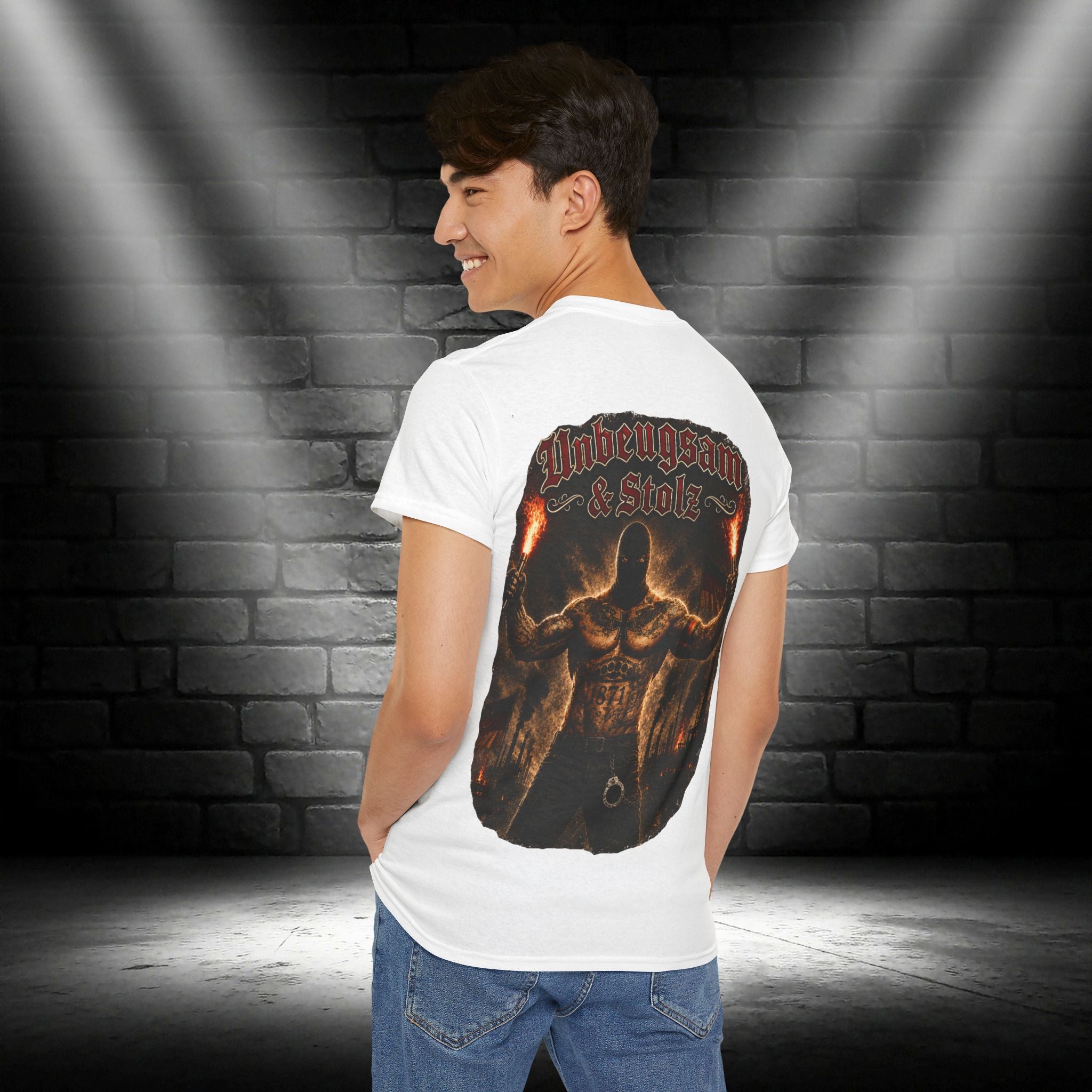 NATIONALSTOLZ T- Shirt ,,Deutsche Jungs" Neue Version -,,Unbeugsam & Stolz"