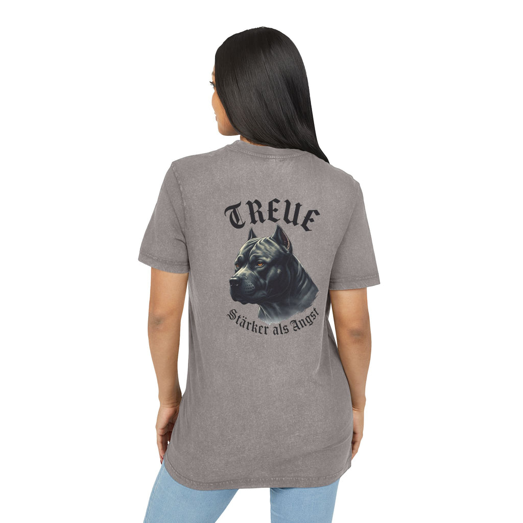 Nationalstolz Pitbull Graphic Tee – "Treue- Stärker als Angst"